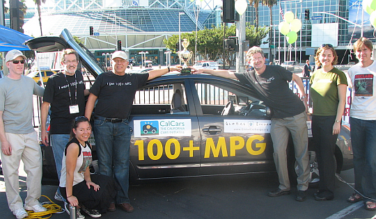 CalCars GreenEST team at the LA Auto Show, Nov 2007