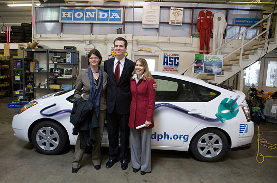 SF MAyor Newsom with RAN's Krill and Bluewater Network's Fugere at Pat's Garage, Feb 2008